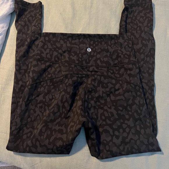 Lululemon 🍋 leggings - Picture 1 of 2